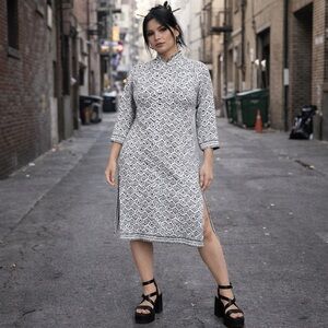 90s Geometric Abstract Black And White cheongsam 3/4 Sleeve Slit Dress Sz Small